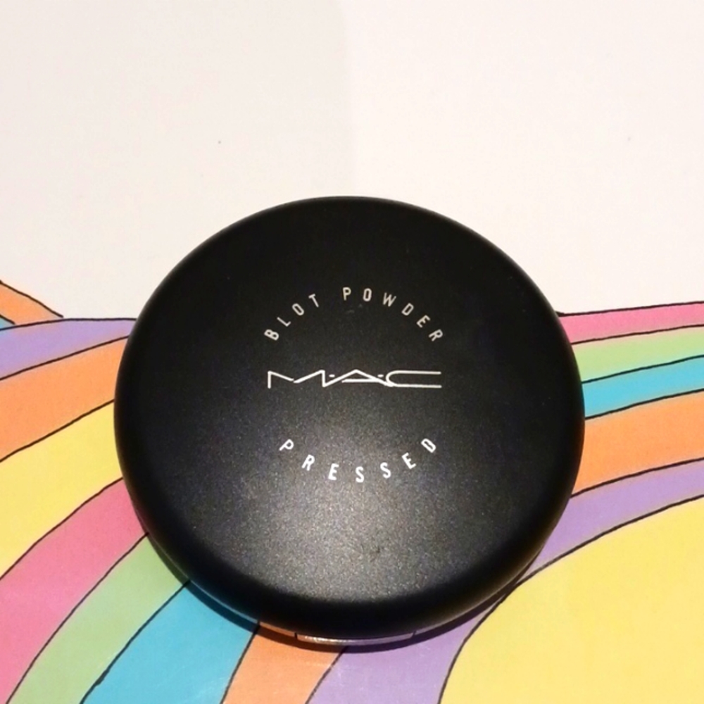MAC Blot Powder Pressed - medium/dark